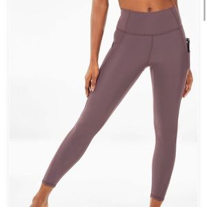 Fabletics Oasis 7/8 High-waisted pocket legging